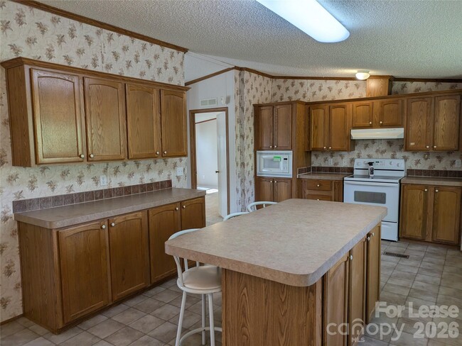 Building Photo - 338 Weathers Creek Rd