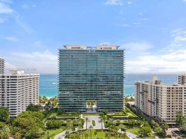 Building Photo - 10203 Collins Ave