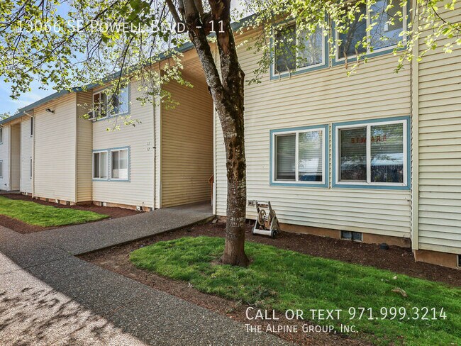 Building Photo - 13066 SE Powell Blvd