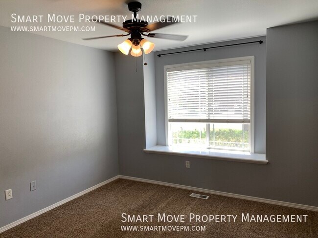 Building Photo - 4260 E Arborvitae Dr