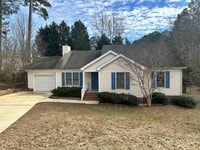 Building Photo - Ranch Home with Garage in Prime North Raleigh Location!