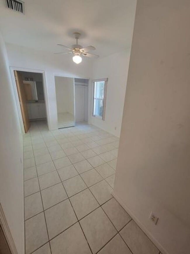 Building Photo - 6223 Allen St