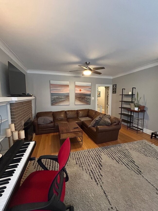 Building Photo - 4021 N Mozart St