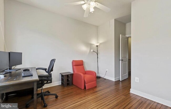 Building Photo - 109 Bellingham Dr