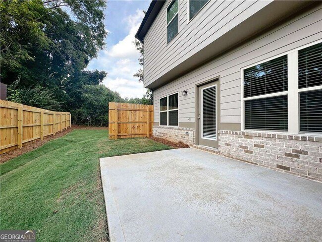 Building Photo - 500 Rockfern Ct