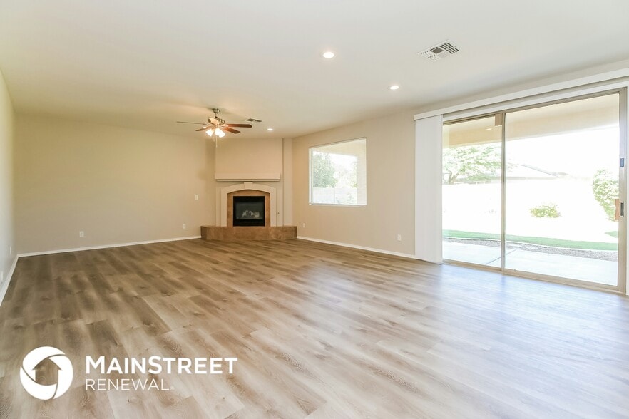 Building Photo - 6664 S Wilson Dr