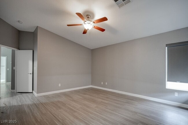 Building Photo - 2586 Land Rush Dr