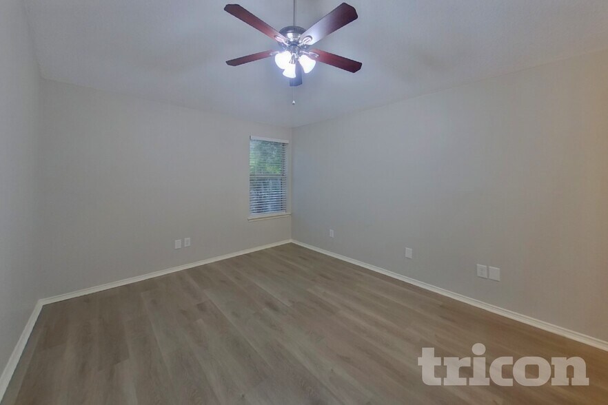 Building Photo - 12212 Rolling Ridge Dr