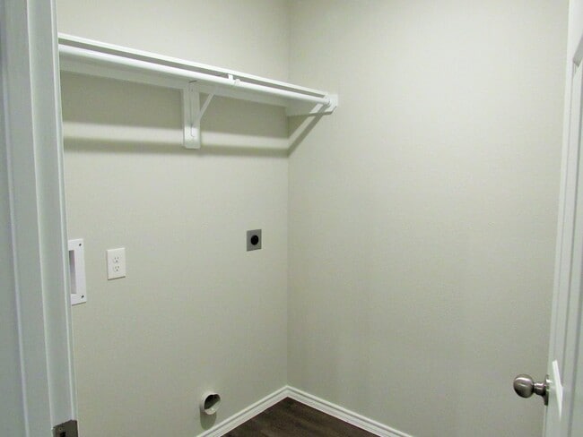 Building Photo - 1009 Platte River Dr