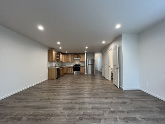 Building Photo - JDD2413