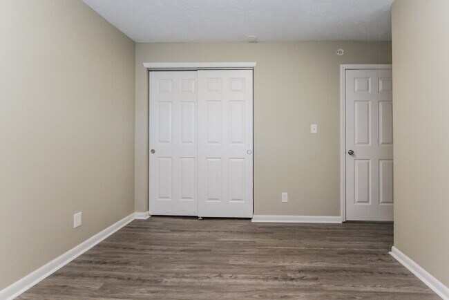 Building Photo - 819 Bitter Bark Ln