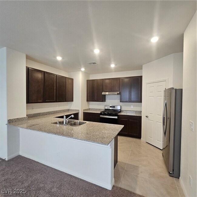 Building Photo - 3628 Vila Baleira Ln