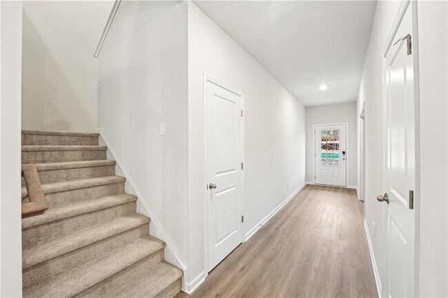 Building Photo - 80 Proust Cir