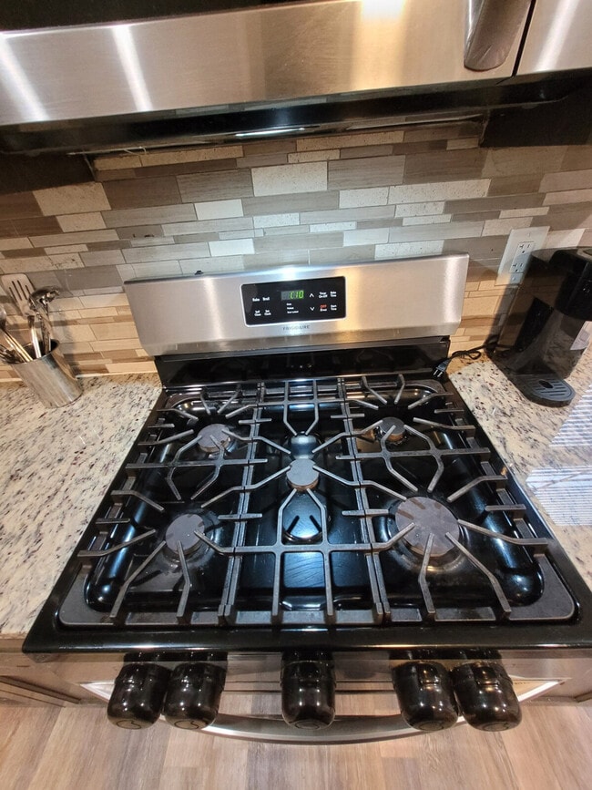 Building Photo - 26 Fiore St