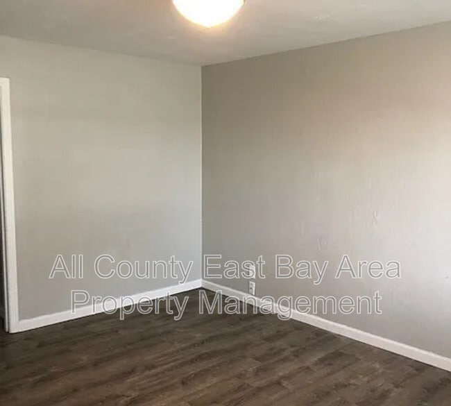 Building Photo - 3405 Willow Pass Rd