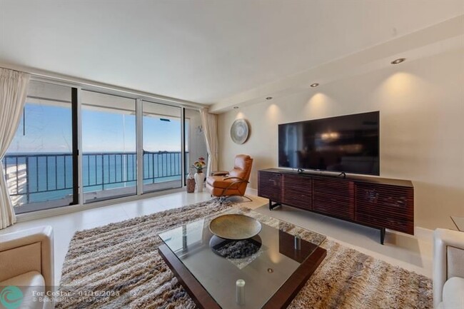 Building Photo - 4280 Galt Ocean Dr