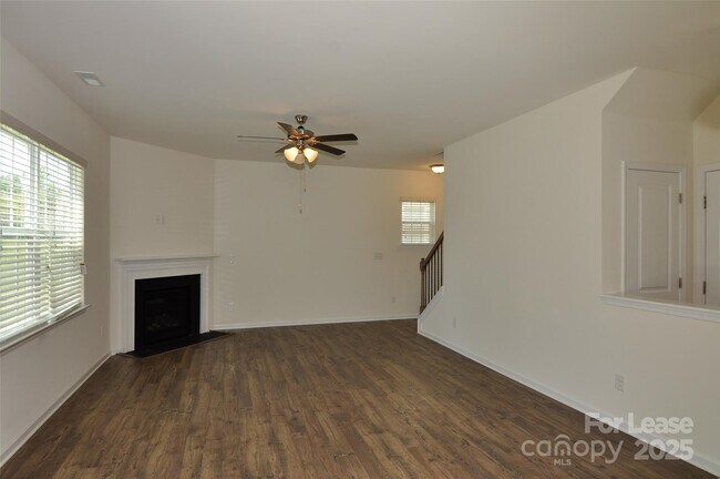 Building Photo - 180 King William Dr