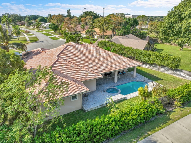 Building Photo - 13620 Folkestone Cir