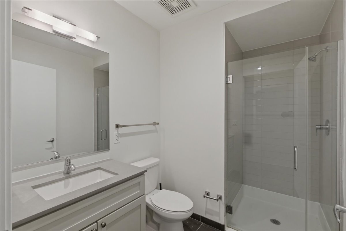 Building Photo - 830 N Milwaukee Ave