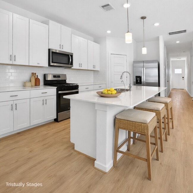 Building Photo - 17882 Stone Ter Ct