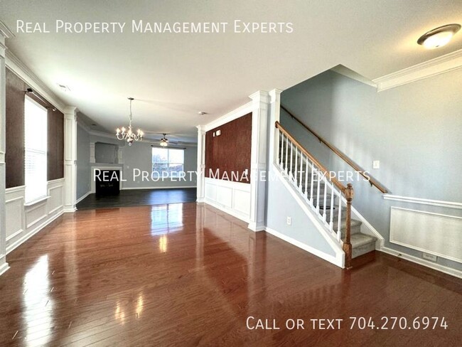 Building Photo - Beautiful 4BR/2.5BA Home in Charlotte!