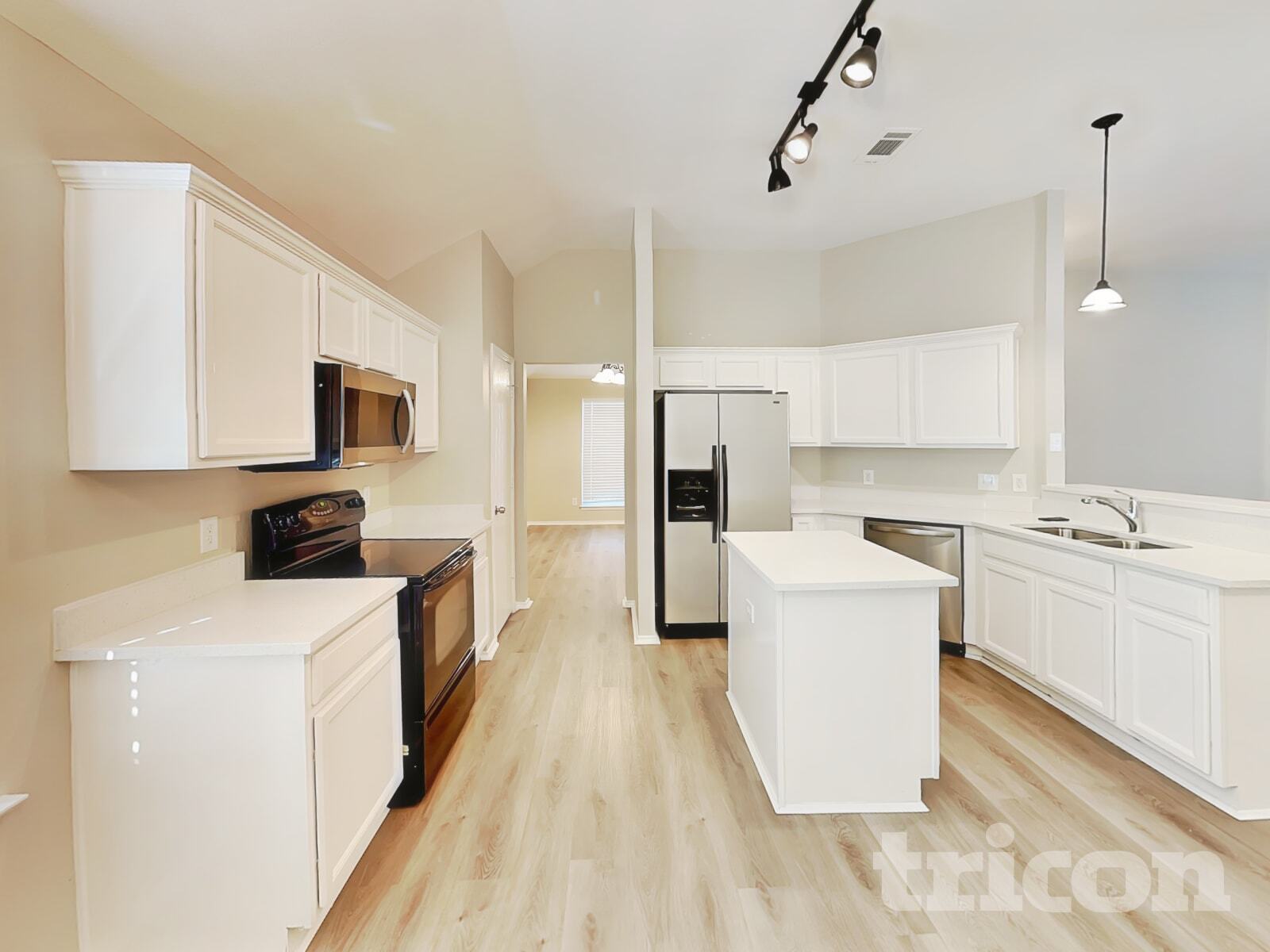 Building Photo - 112 Clover Leaf Ln