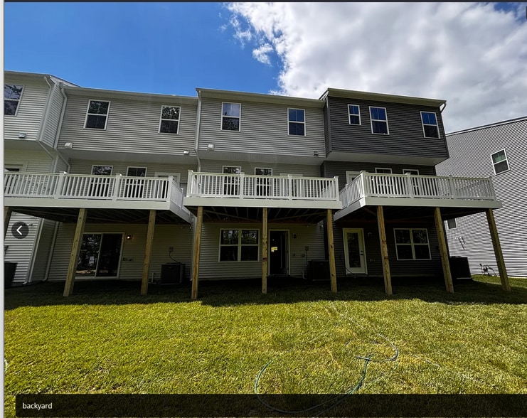 Building Photo - 1815 Bergerac Ct