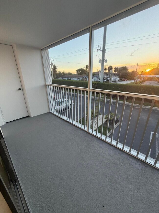 Building Photo - 110 Cypress Club Dr