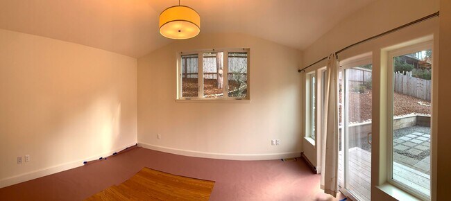 Building Photo - 450 Loma Vista Terrace