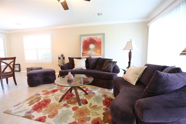 Building Photo - 113 Monument Hill Trail