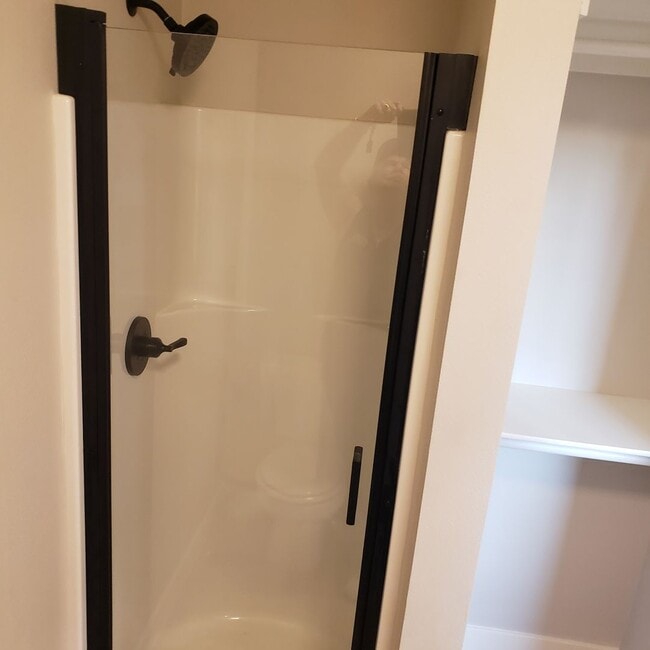 Building Photo - 6861 Yellowstone Dr