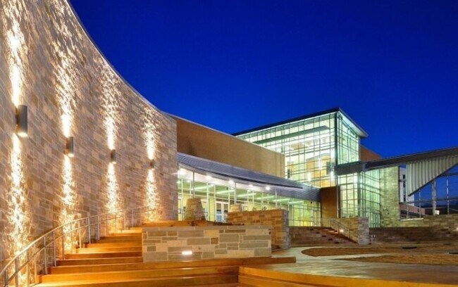 Building Photo - Beautiful 3036 SF Home - 5 Bed/3 Bath + Media Room and Game Room! - Hidden Trails, Bulverde