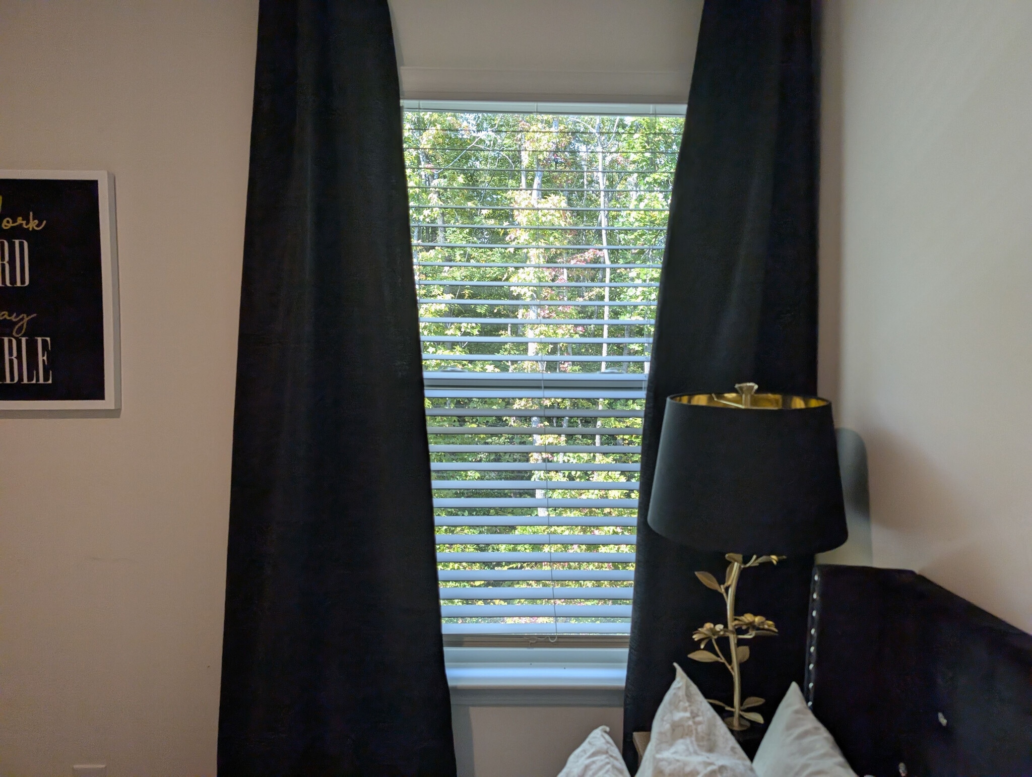 Building Photo - Room in Apartment on North Mills Rd