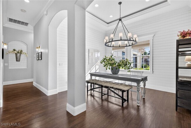 Building Photo - 24920 Divot Dr