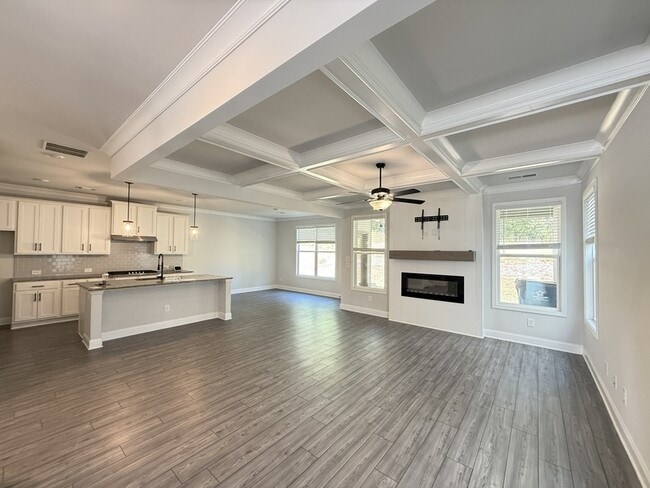 Building Photo - 1923 Westfall Lndg