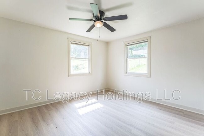 Building Photo - 517 1/2 Hornor Avenue