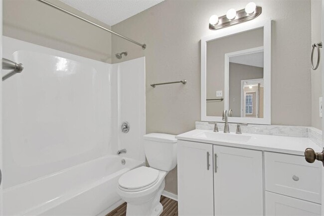 Building Photo - 6305 Emerald Forest Dr