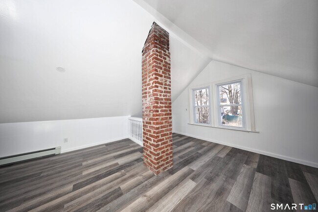 Building Photo - 78 Maplewood Ave