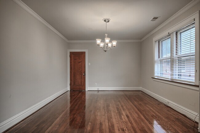 Building Photo - (201) 7230-32 Forsyth Blvd