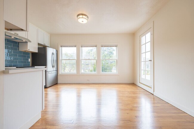 Primary Photo - UC Berkeley Duplex