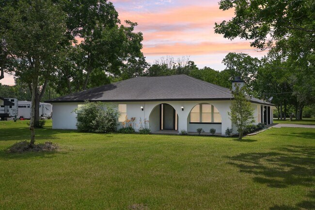 Primary Photo - 8412 Avenue L
