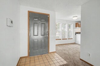 Building Photo - 1504 S Ouray Cir