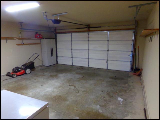 Building Photo - 909 Yarrow Dr