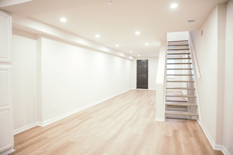 Building Photo - 916 W Lombard St