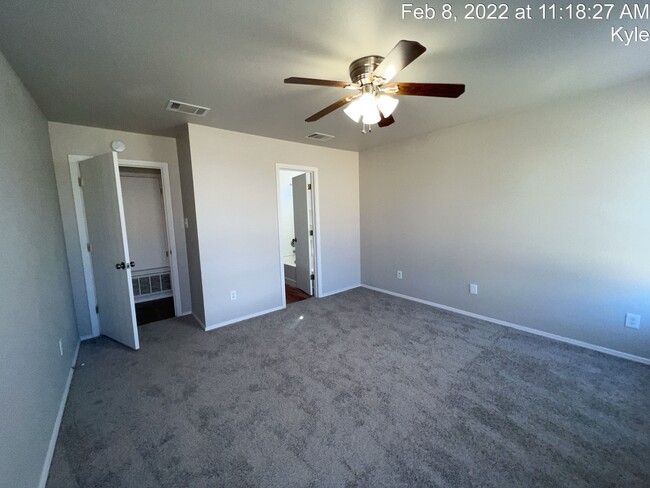 Building Photo - 232 Buttercup Way