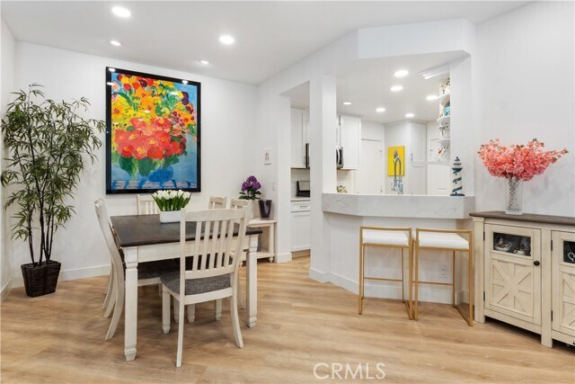 Building Photo - 85 Seaborough