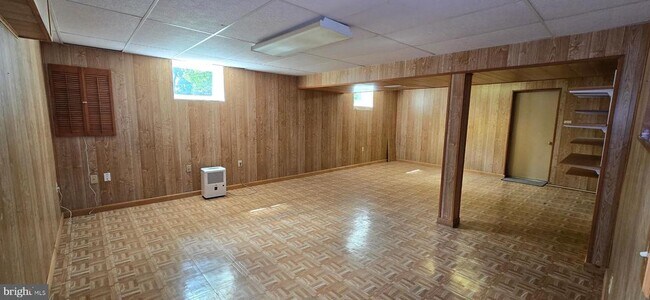 Building Photo - 1526 Palm Ct