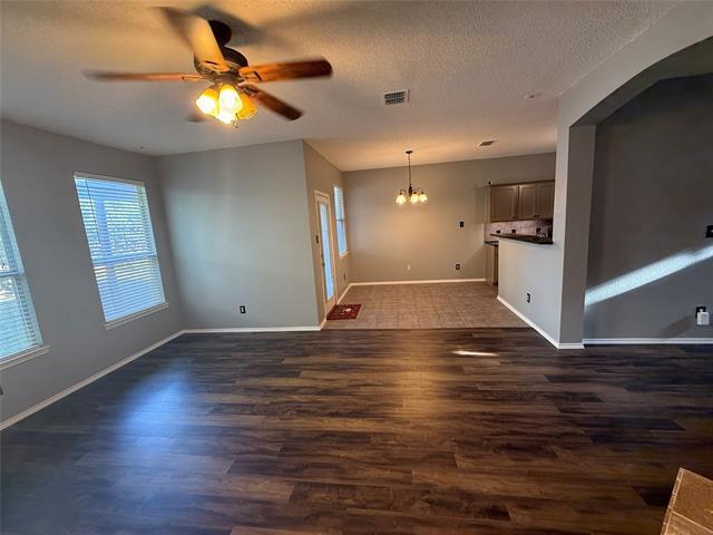 Building Photo - 4000 Juniper Ct