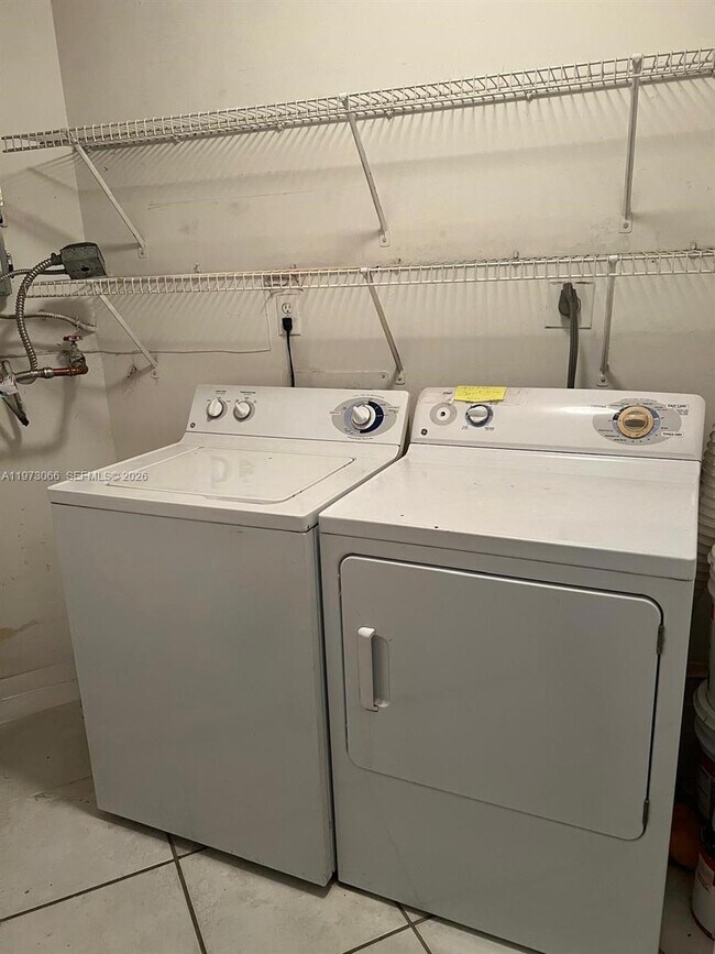 Building Photo - 10229 NW 9th St Cir