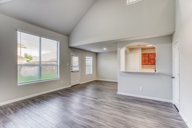 Building Photo - 5405 Rio Ramos Ct